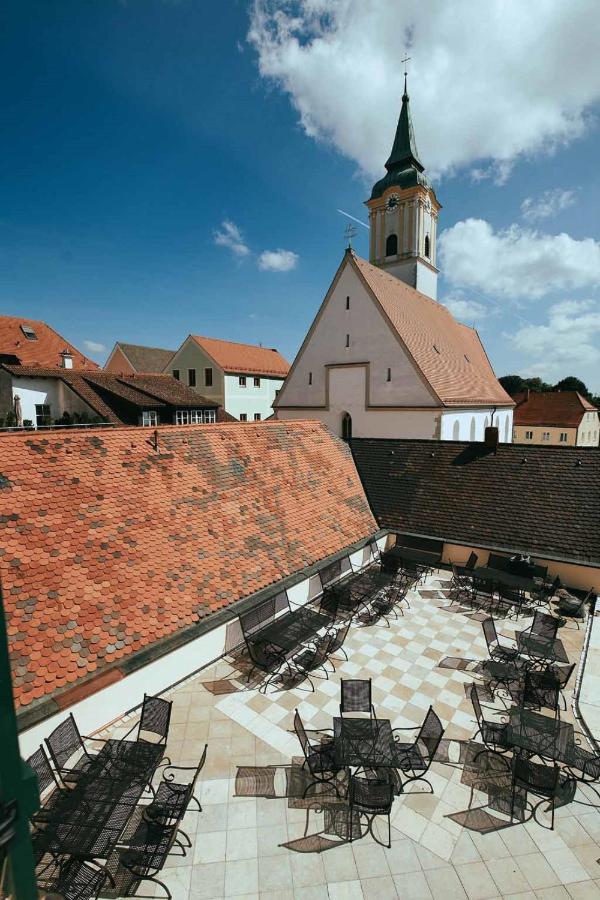 Brauereigasthof Zum Kuchlbauer Abensberg Exterior foto
